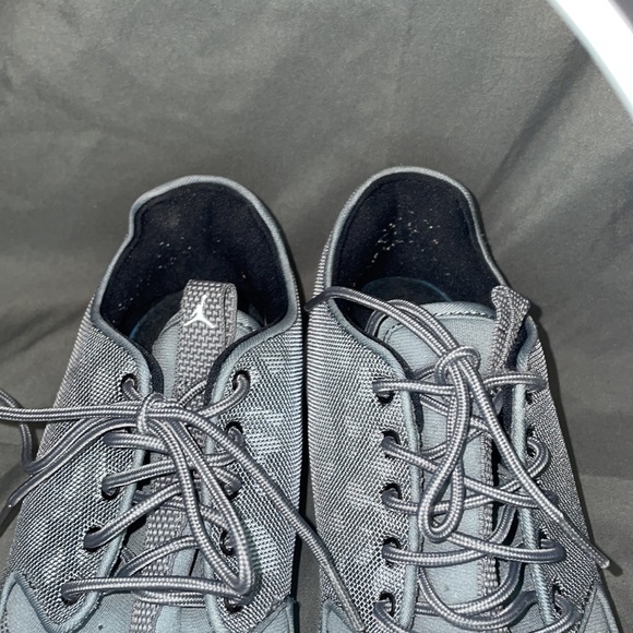 Size 8.5 Men’s Air Jordan Athletic Shoes Sneakers - Picture 2 of 6